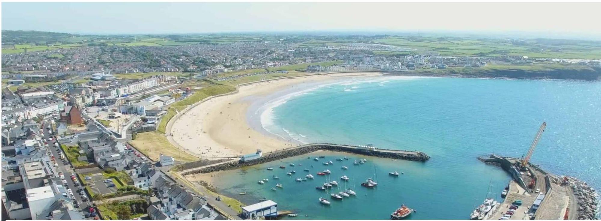 6 Dunluce Park - Portrush By The Sea Apartment Exterior photo